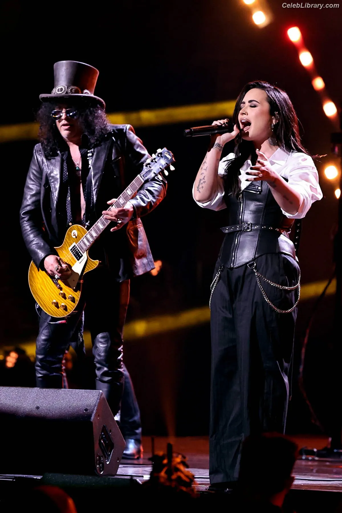 Demi Lovato photo 16 of 1264