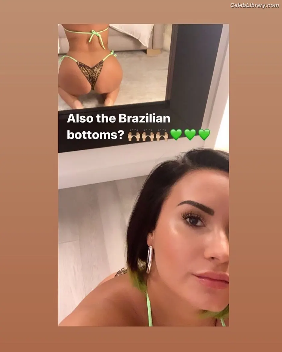 Demi Lovato photo 3 of 1264