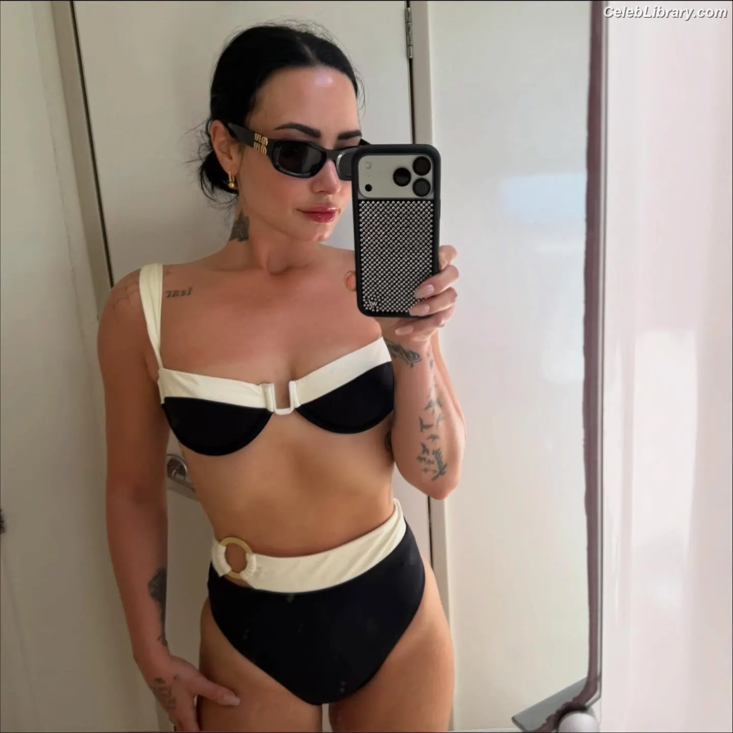 Demi Lovato photo 21 of 1264