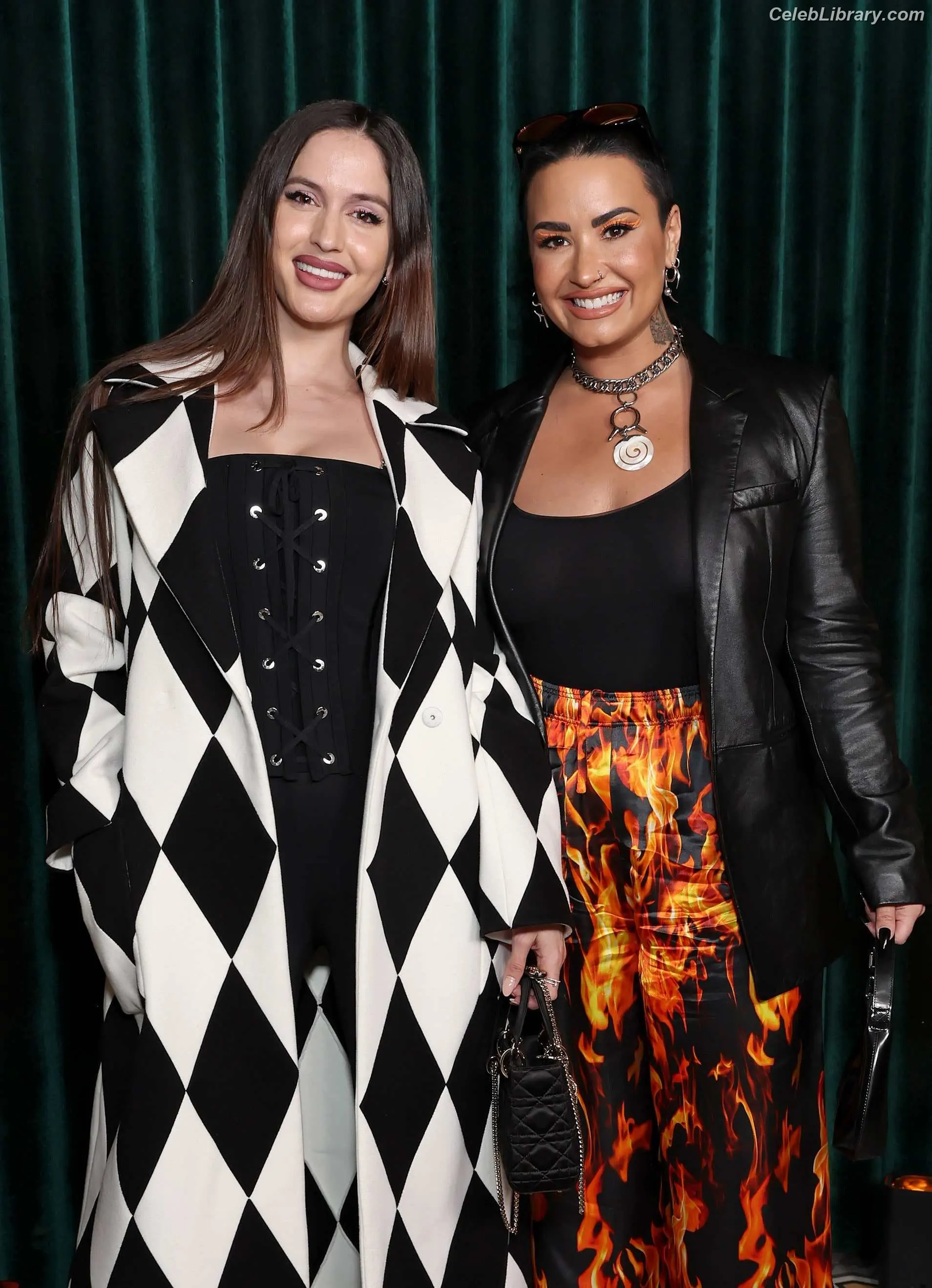Demi Lovato photo 19 of 1264