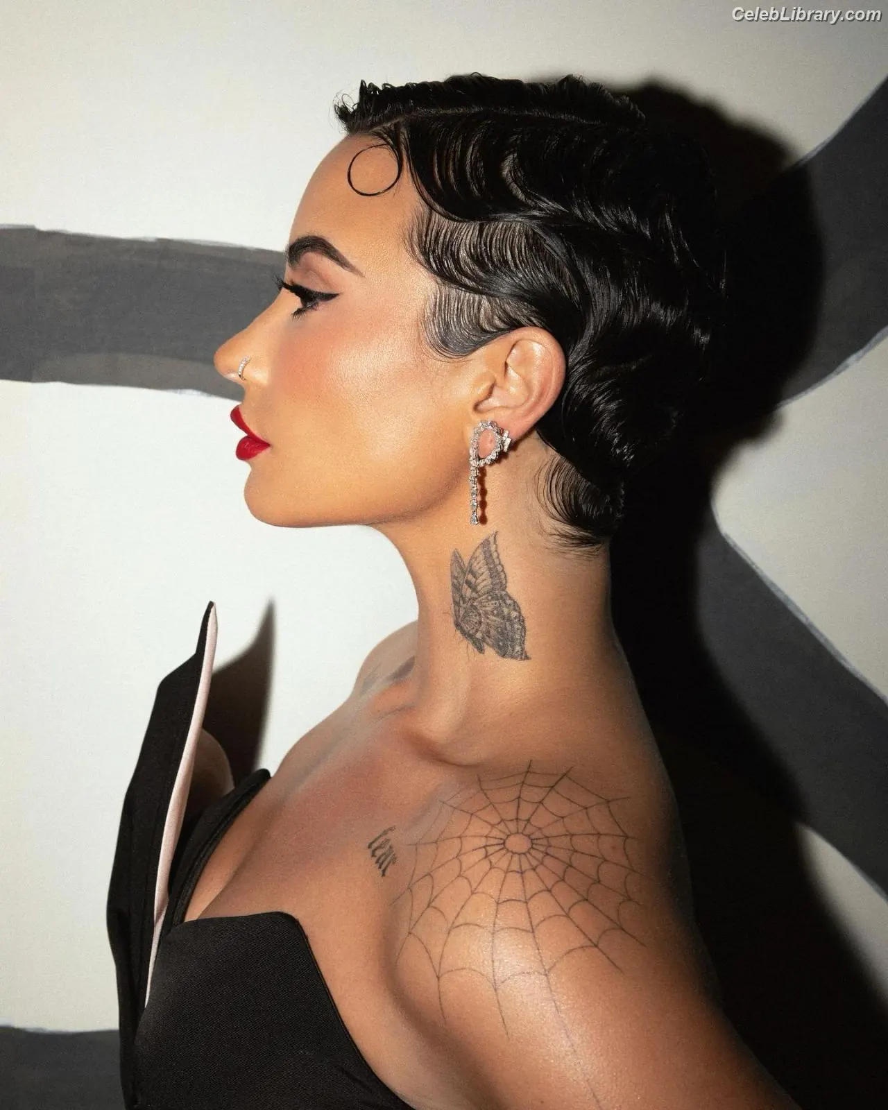 Demi Lovato photo 1 of 1264
