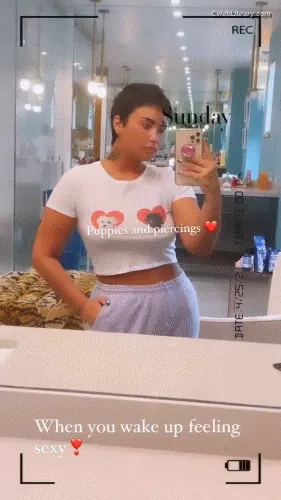 Demi Lovato photo 22 of 1264