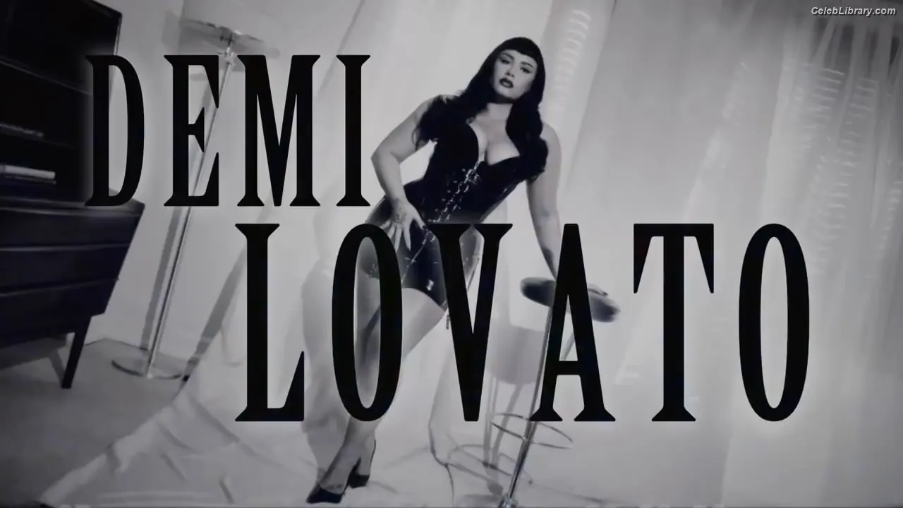 Demi Lovato photo 8 of 1264