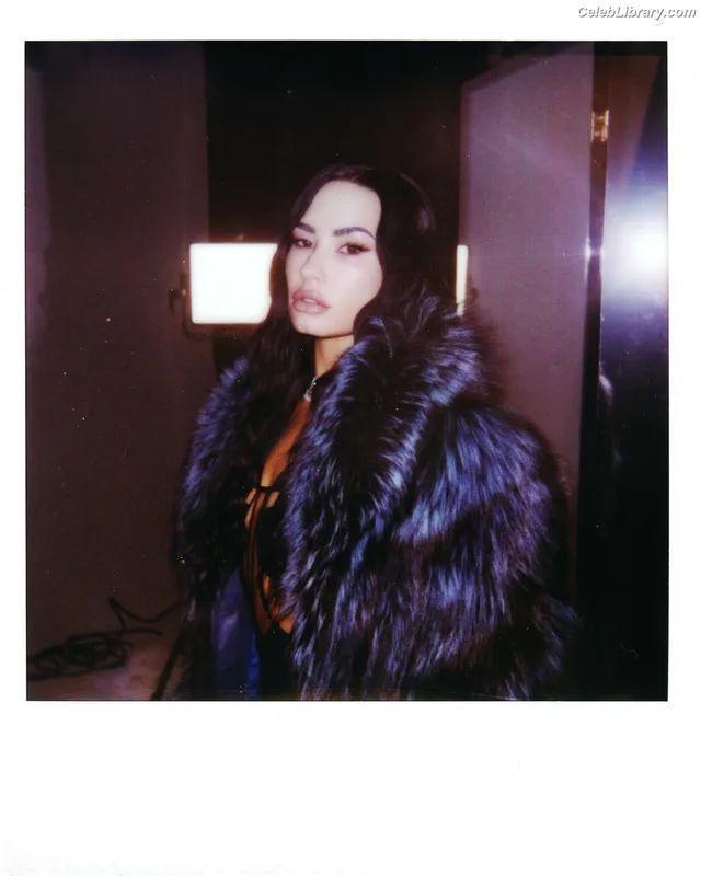Demi Lovato photo 20 of 1234