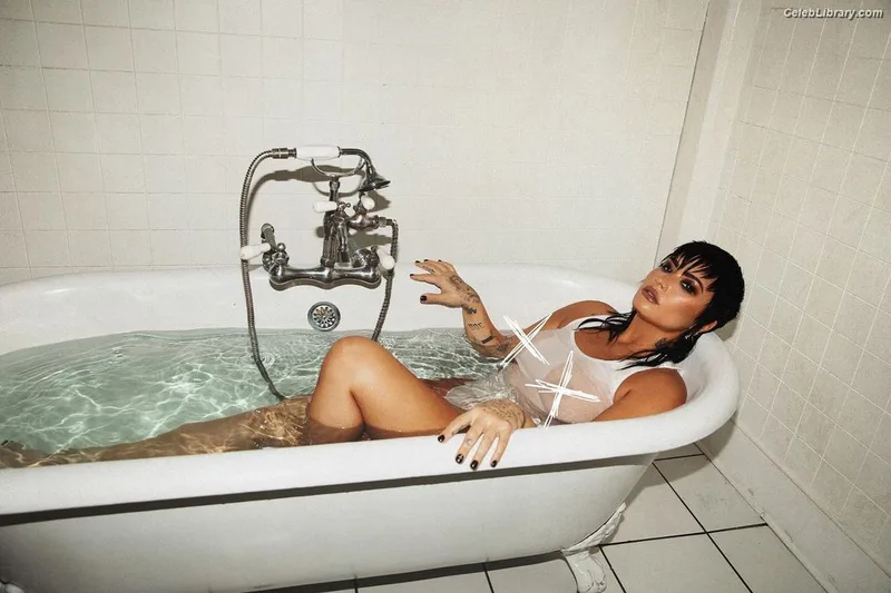 Demi Lovato photo 9 of 1234