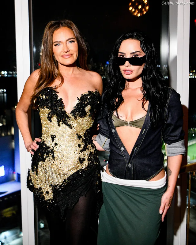 Demi Lovato photo 11 of 1234