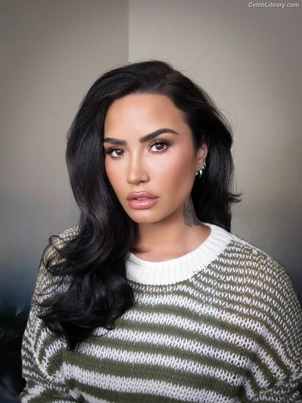 Demi Lovato photo 18 of 1234