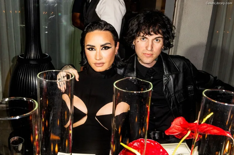 Demi Lovato photo 23 of 1234