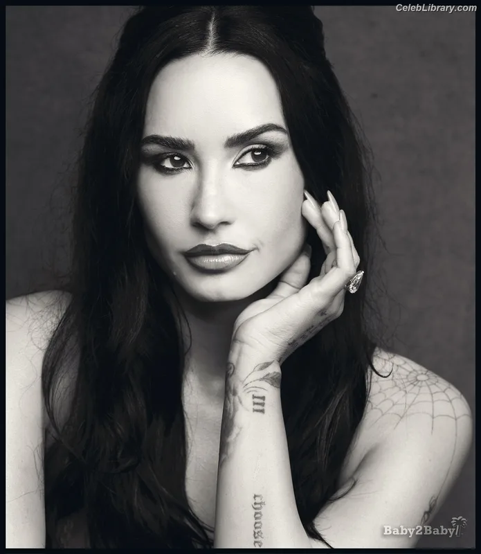 Demi Lovato photo 11 of 1234