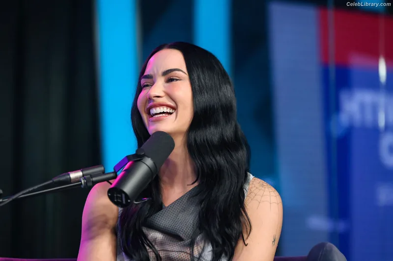 Demi Lovato photo 11 of 1234