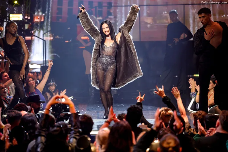 Demi Lovato photo 20 of 1234