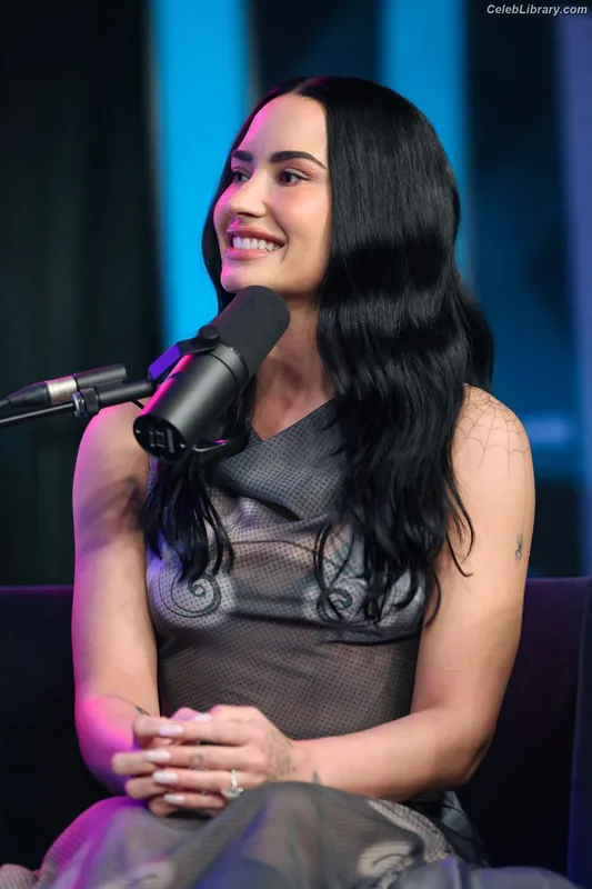 Demi Lovato photo 21 of 1234