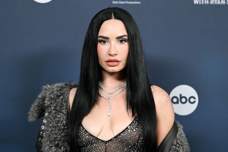 Demi Lovato photo 11 of 1234