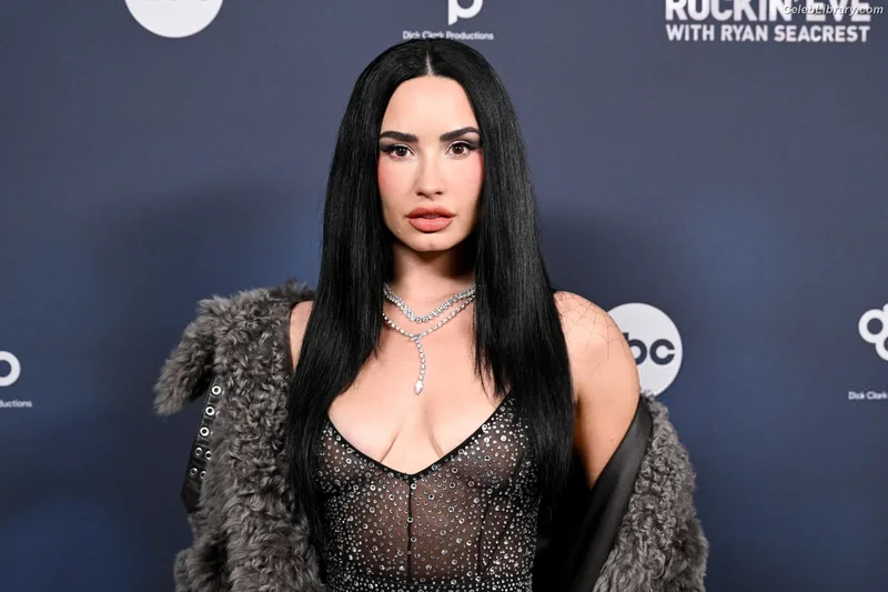 Demi Lovato photo 16 of 1234