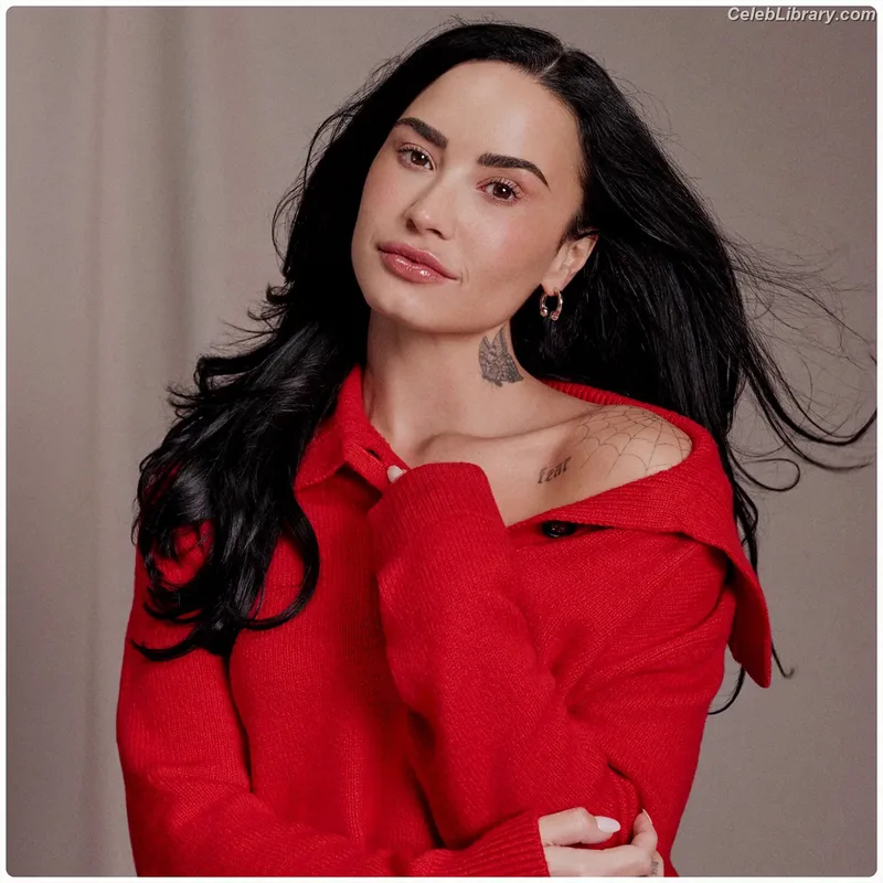Demi Lovato photo 18 of 1234
