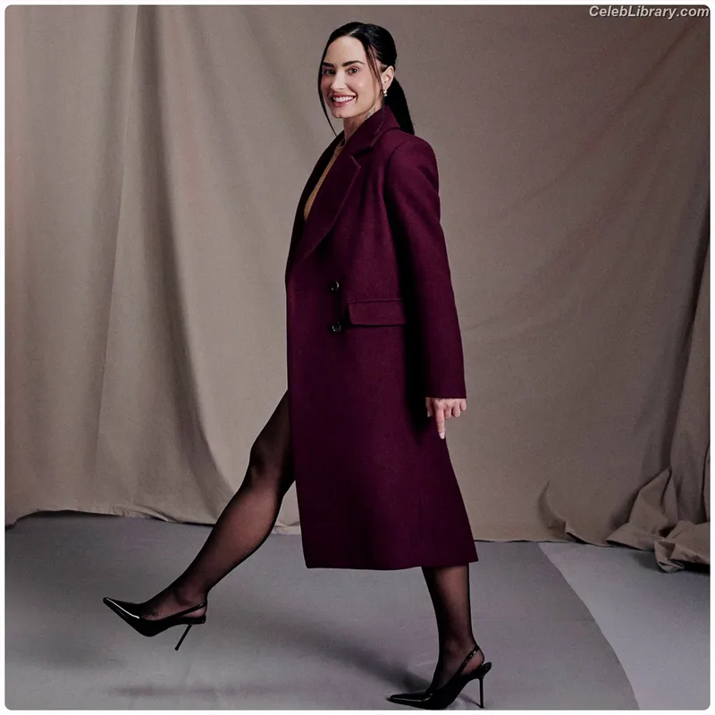 Demi Lovato photo 22 of 1234
