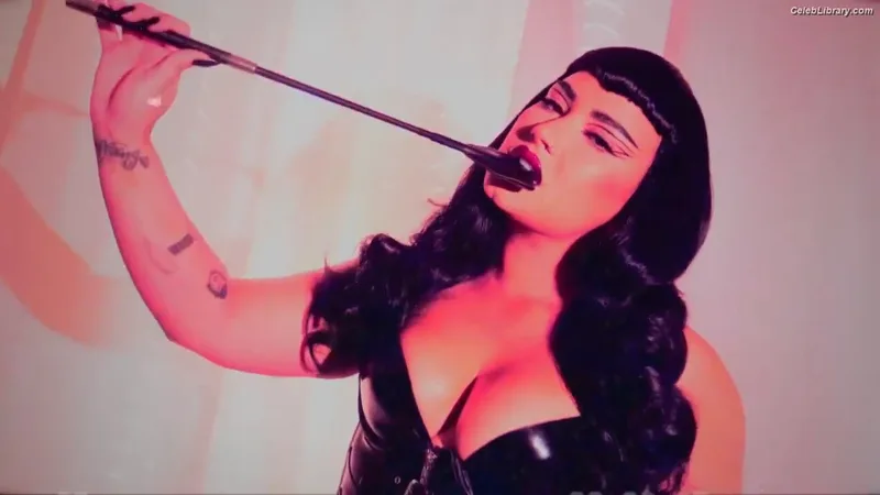 Demi Lovato photo 24 of 1234