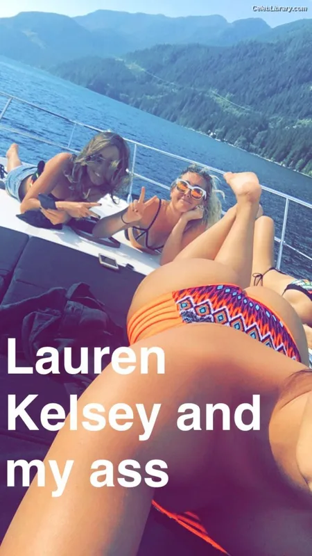 Demi Lovato photo 2 of 1234