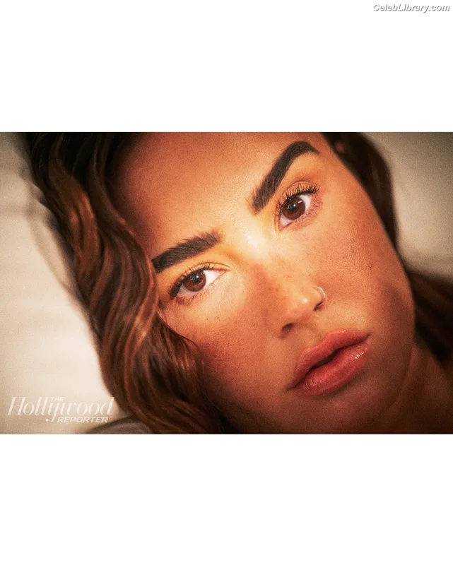 Demi Lovato photo 17 of 1234
