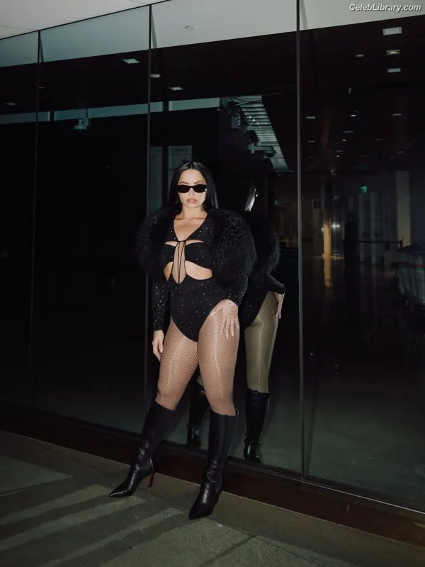 Demi Lovato photo 23 of 1234