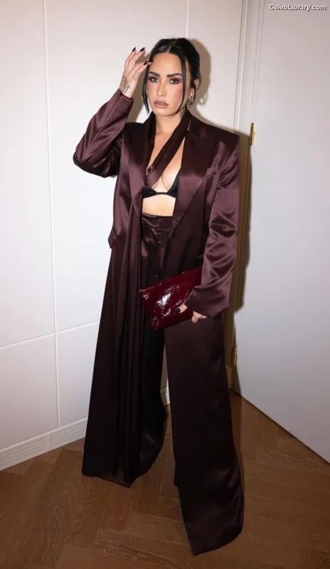 Demi Lovato photo 13 of 1234