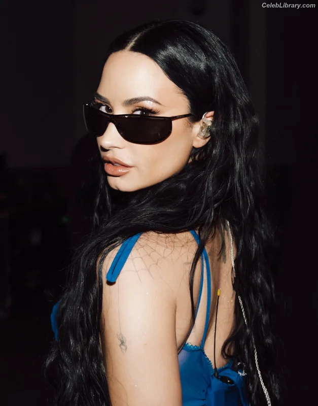 Demi Lovato photo 20 of 1234