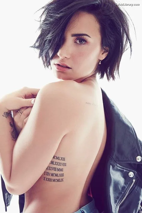 Demi Lovato photo 3 of 1234
