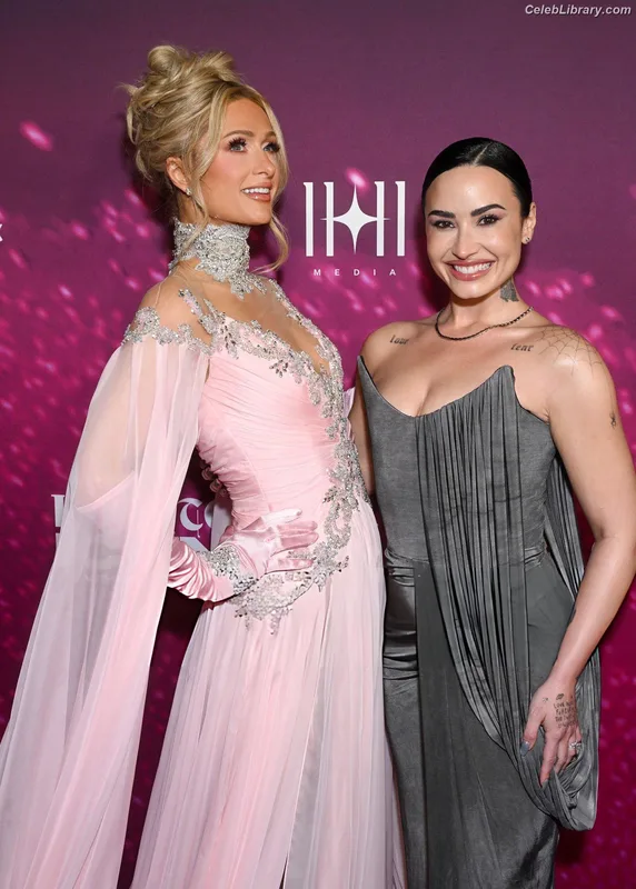 Demi Lovato photo 9 of 1234