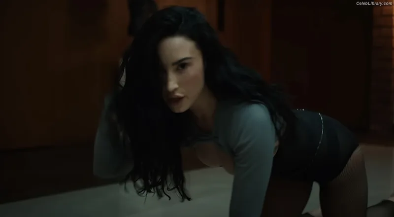 Demi Lovato photo 14 of 1234