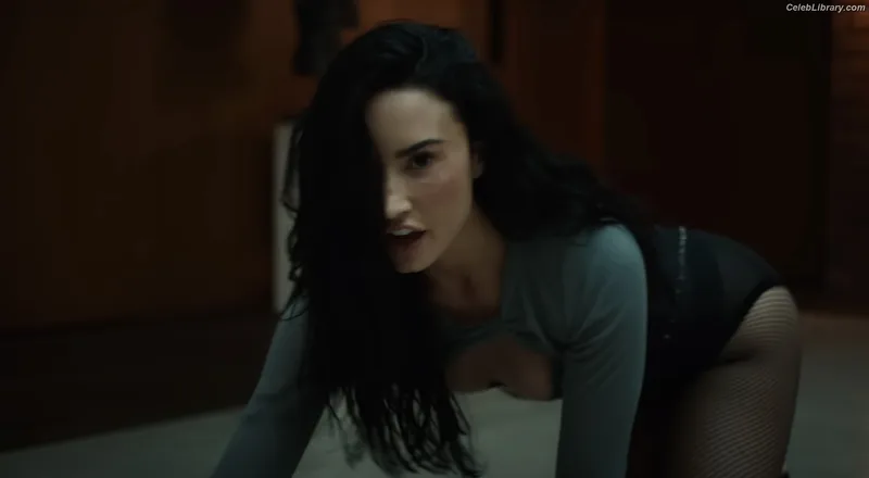 Demi Lovato photo 15 of 1234