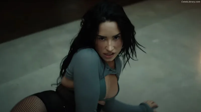 Demi Lovato photo 18 of 1234