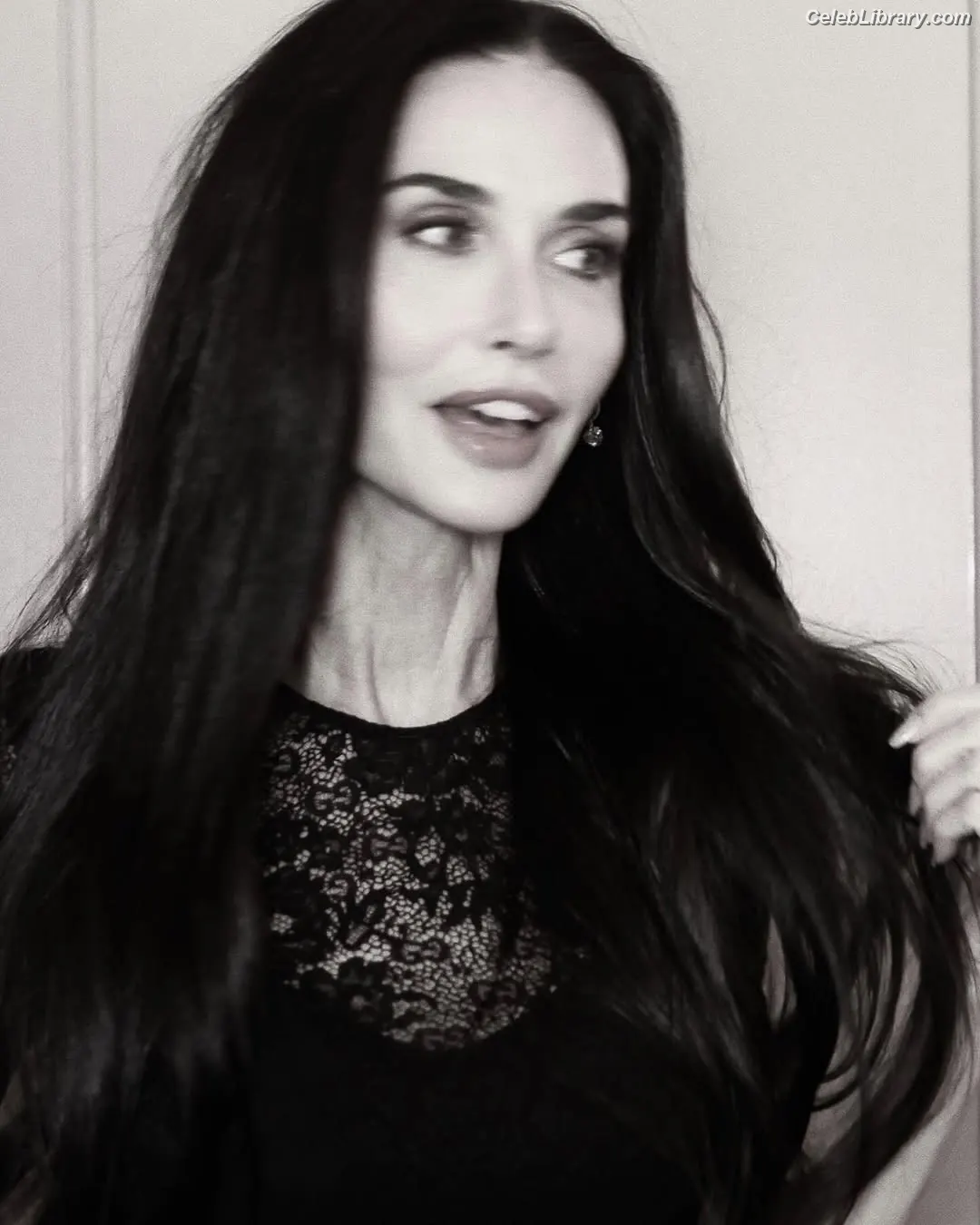 Demi Moore photo 6 of 471