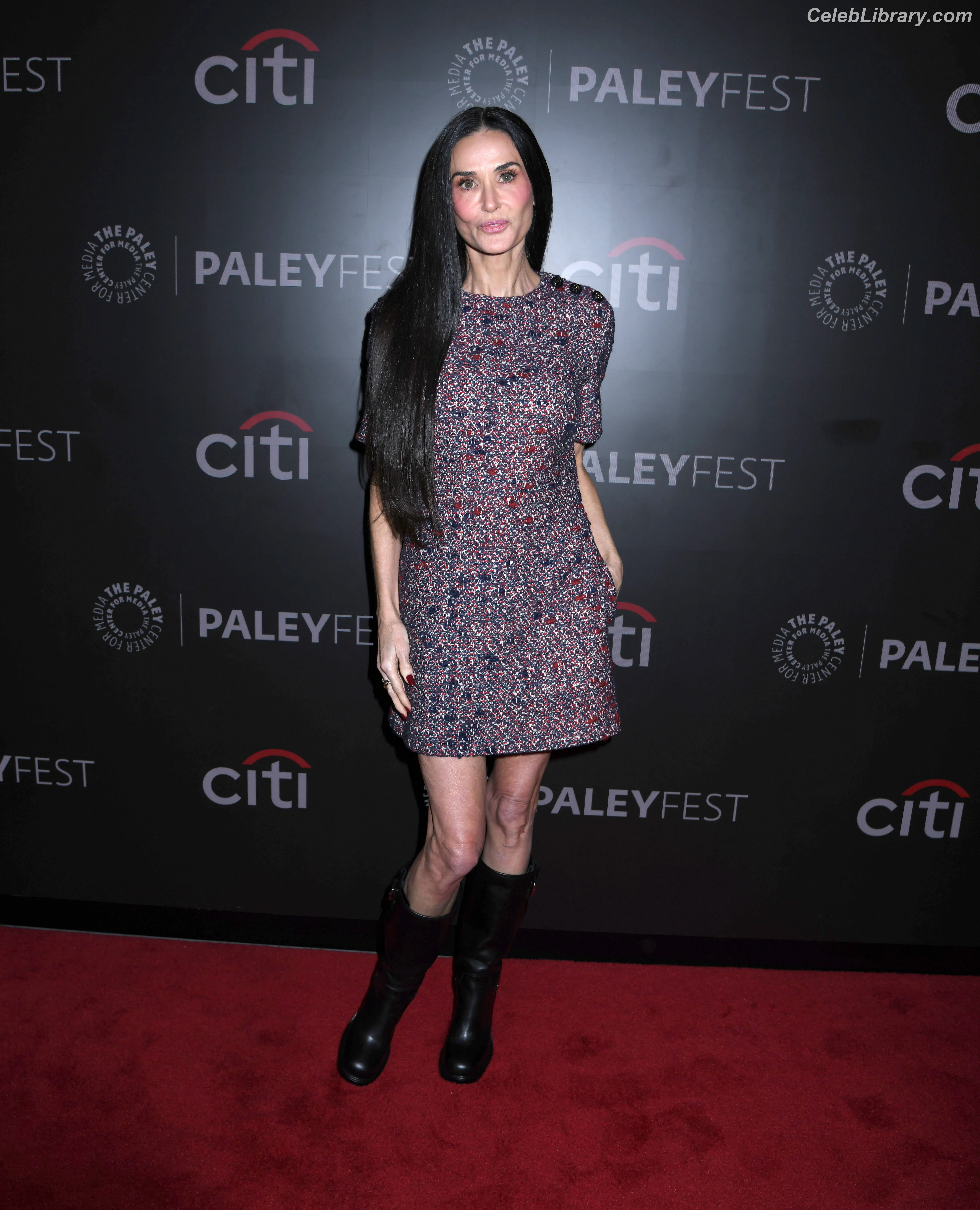 Demi Moore photo 15 of 471