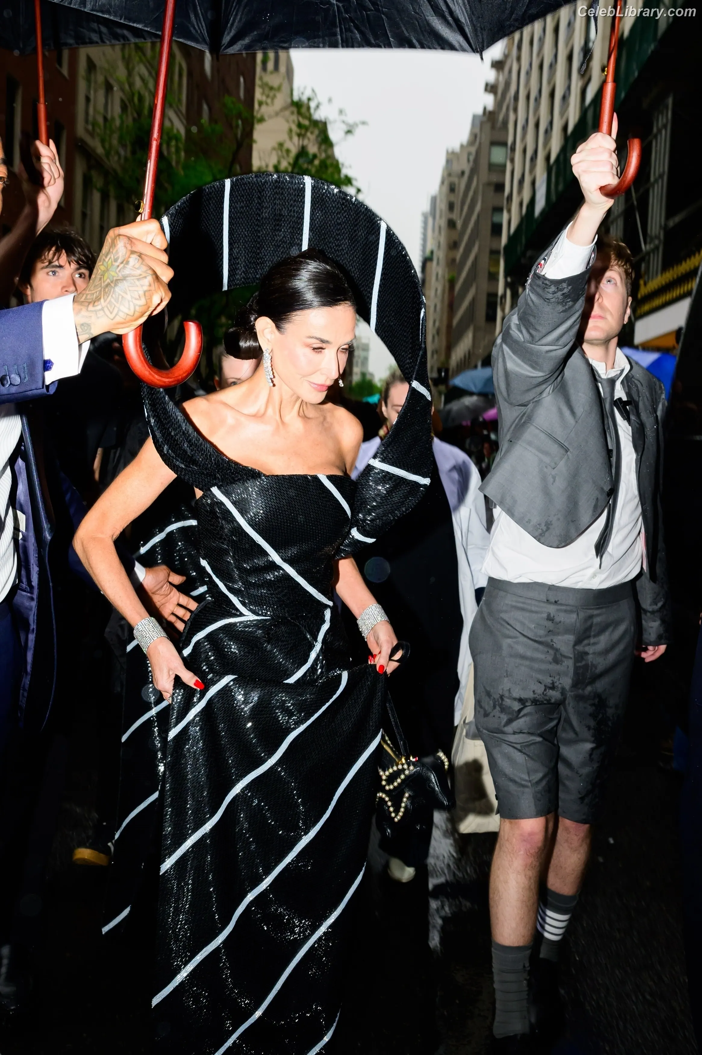 Demi Moore photo 3 of 471