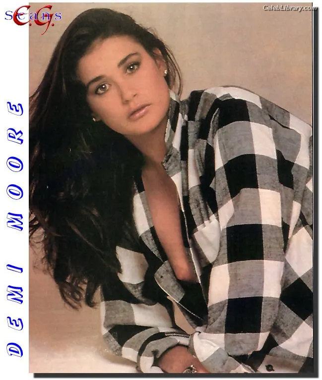 Demi Moore photo 13 of 471