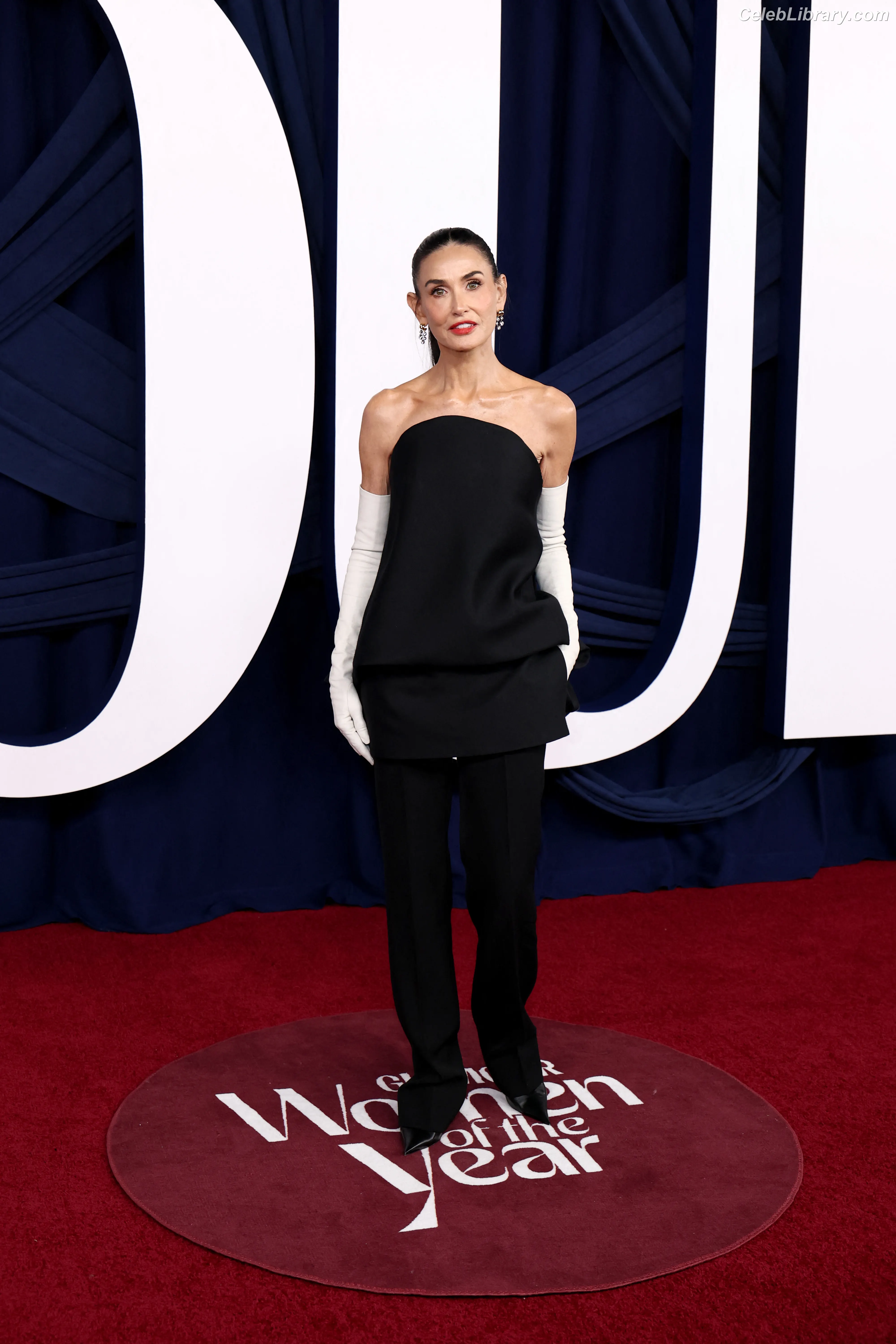 Demi Moore photo 7 of 471