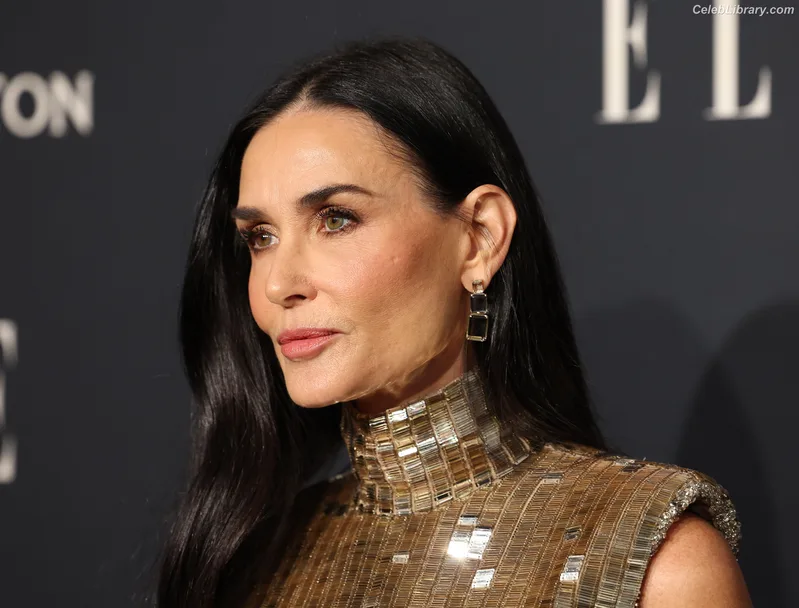 Demi Moore photo 9 of 471