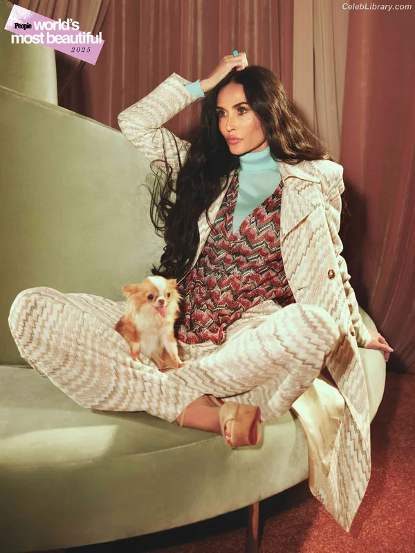 Demi Moore photo 8 of 471