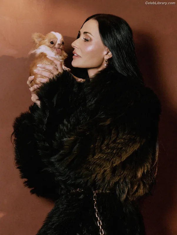 Demi Moore photo 12 of 471
