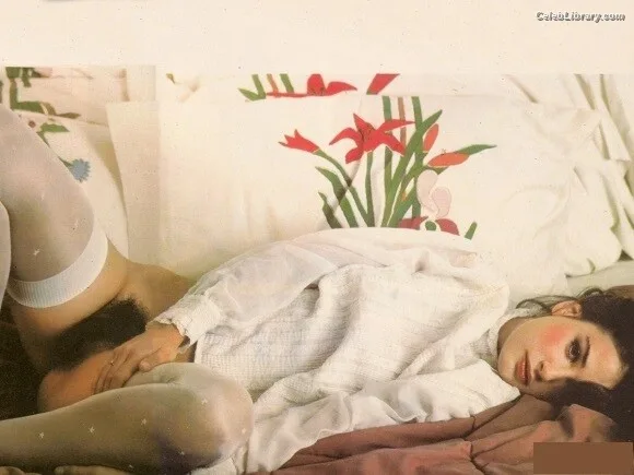 Demi Moore photo 17 of 471