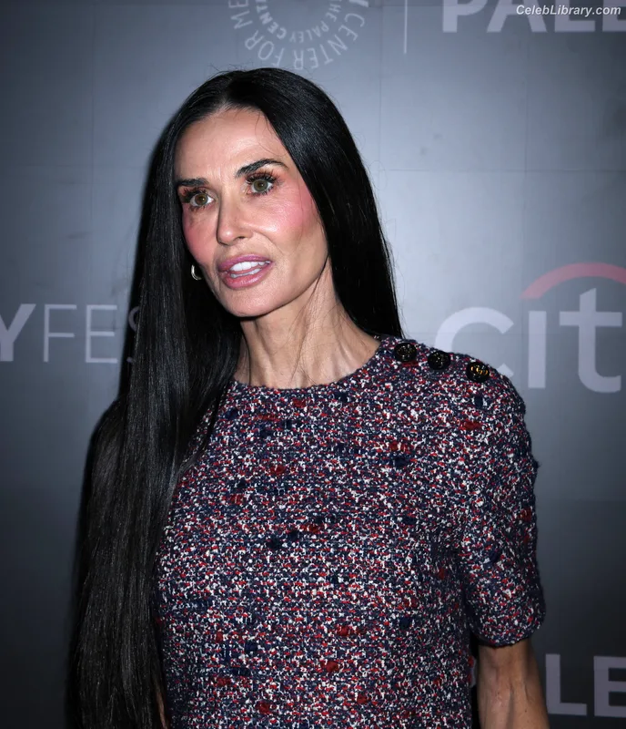 Demi Moore photo 12 of 471