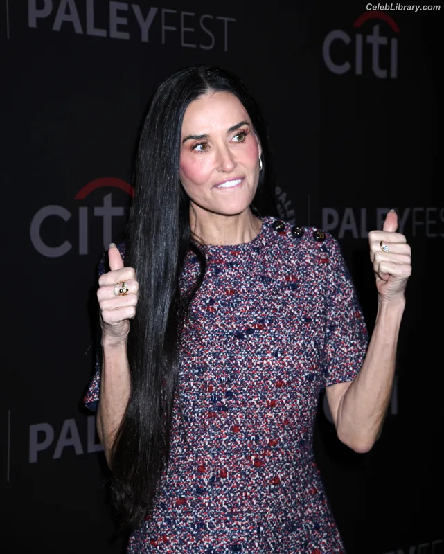 Demi Moore photo 18 of 471