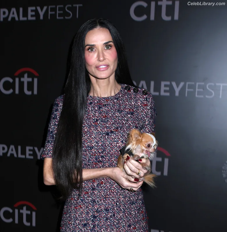 Demi Moore photo 19 of 471
