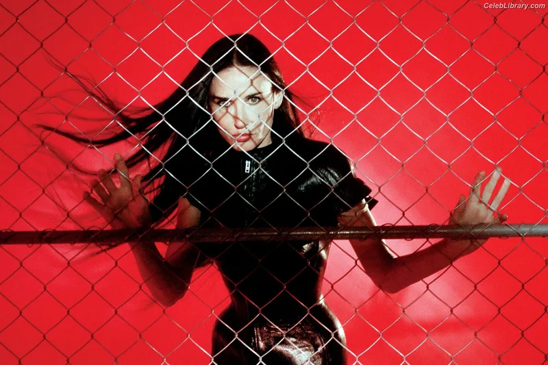 Demi Moore photo 7 of 471