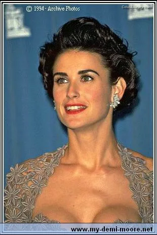 Demi Moore photo 19 of 471