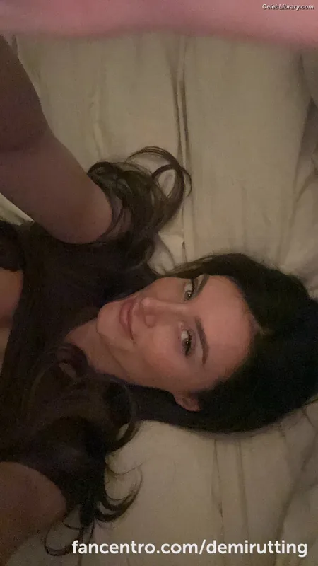 Demi Rutting photo 2 of 230