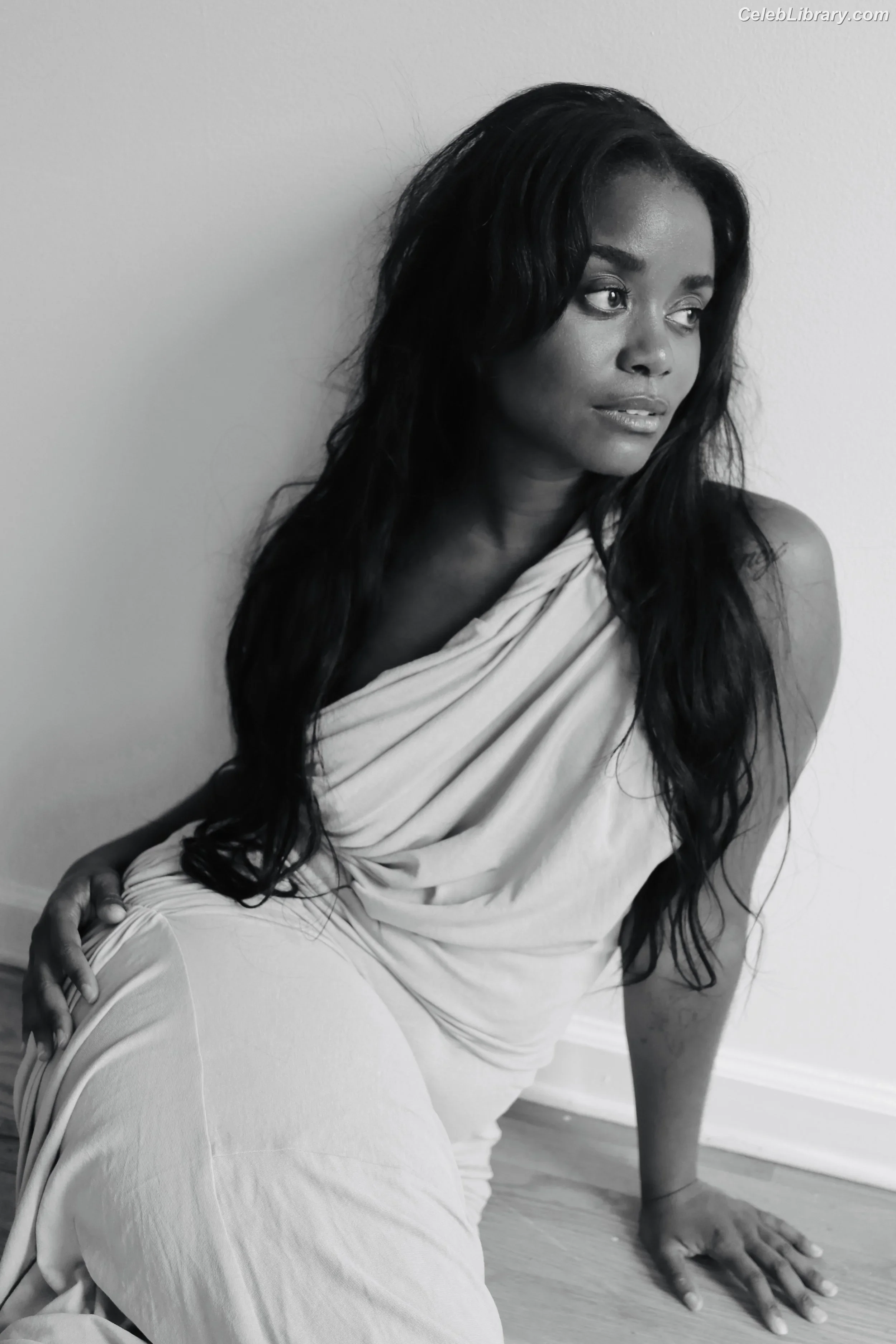 Denee Benton photo 12 of 28