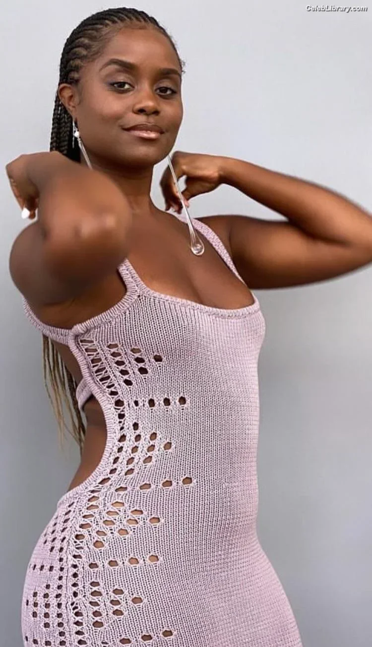 Denee Benton photo 17 of 28