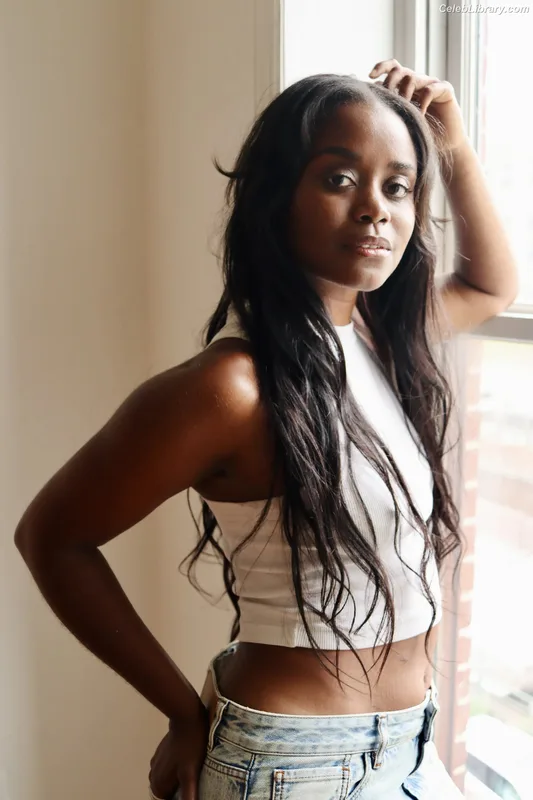 Denee Benton photo 6 of 29
