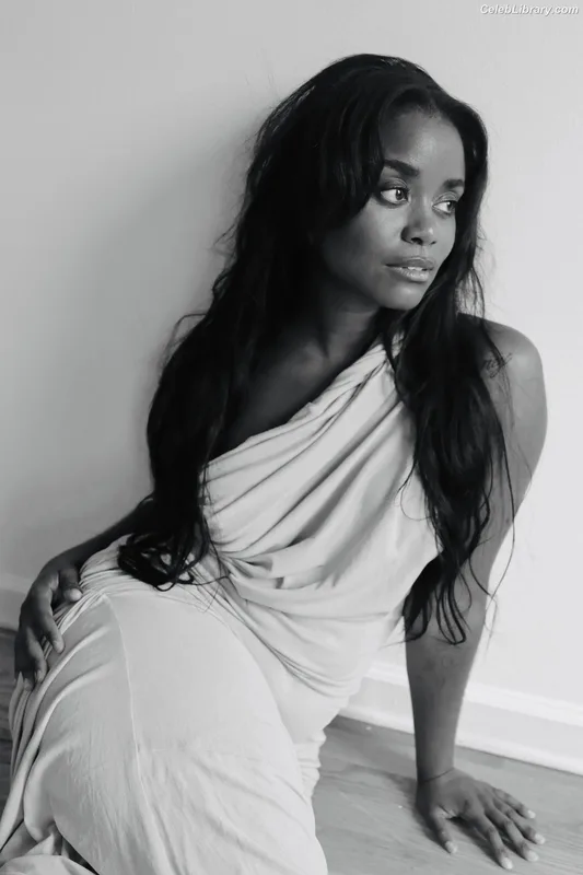 Denee Benton photo 12 of 29